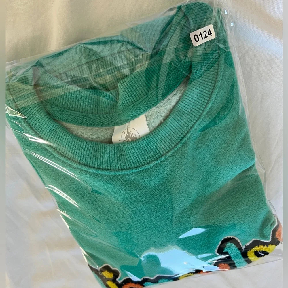 Disneyland Resort Disney teal green sweatshirt sweater long sleeve lounge top M - Picture 9 of 10